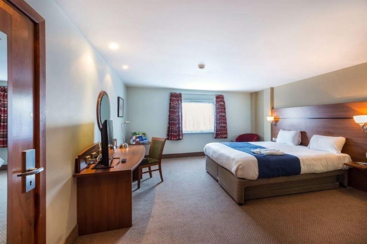 Doncaster International Hotel By Roomsbooked Екстериор снимка