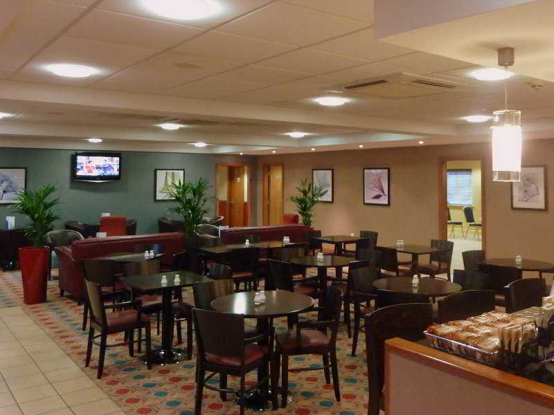Doncaster International Hotel By Roomsbooked Екстериор снимка