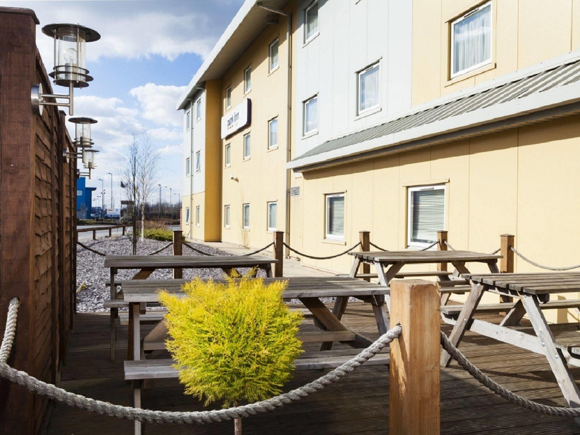 Doncaster International Hotel By Roomsbooked Екстериор снимка