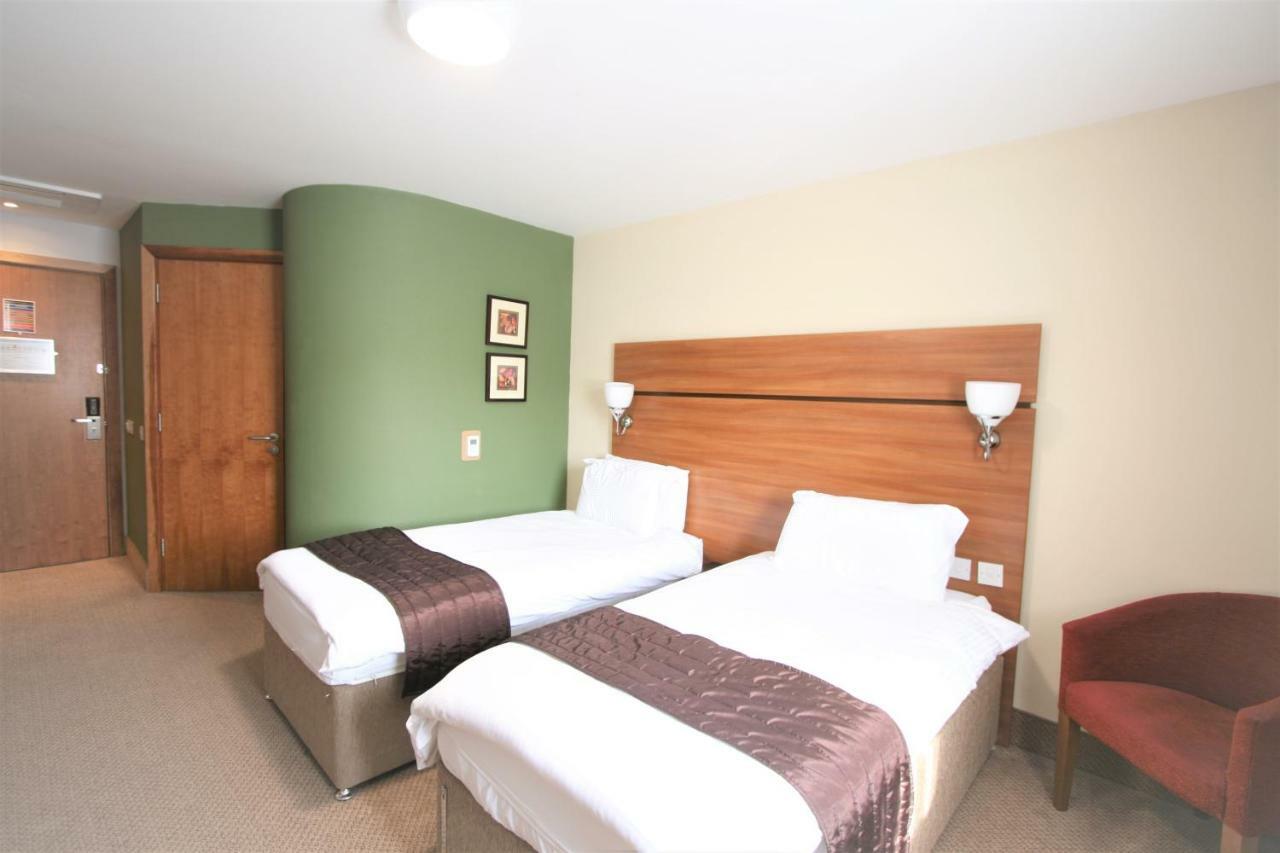 Doncaster International Hotel By Roomsbooked Екстериор снимка