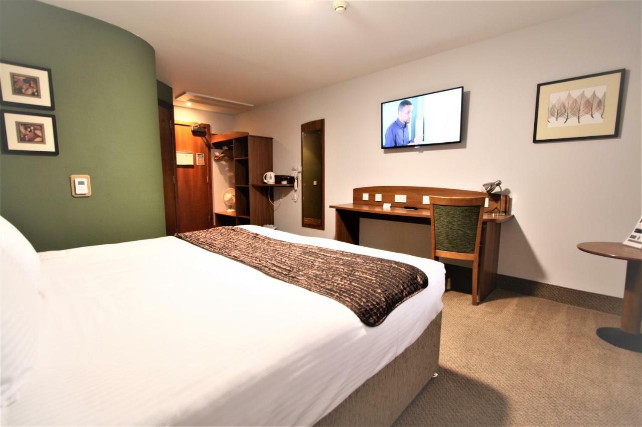 Doncaster International Hotel By Roomsbooked Екстериор снимка