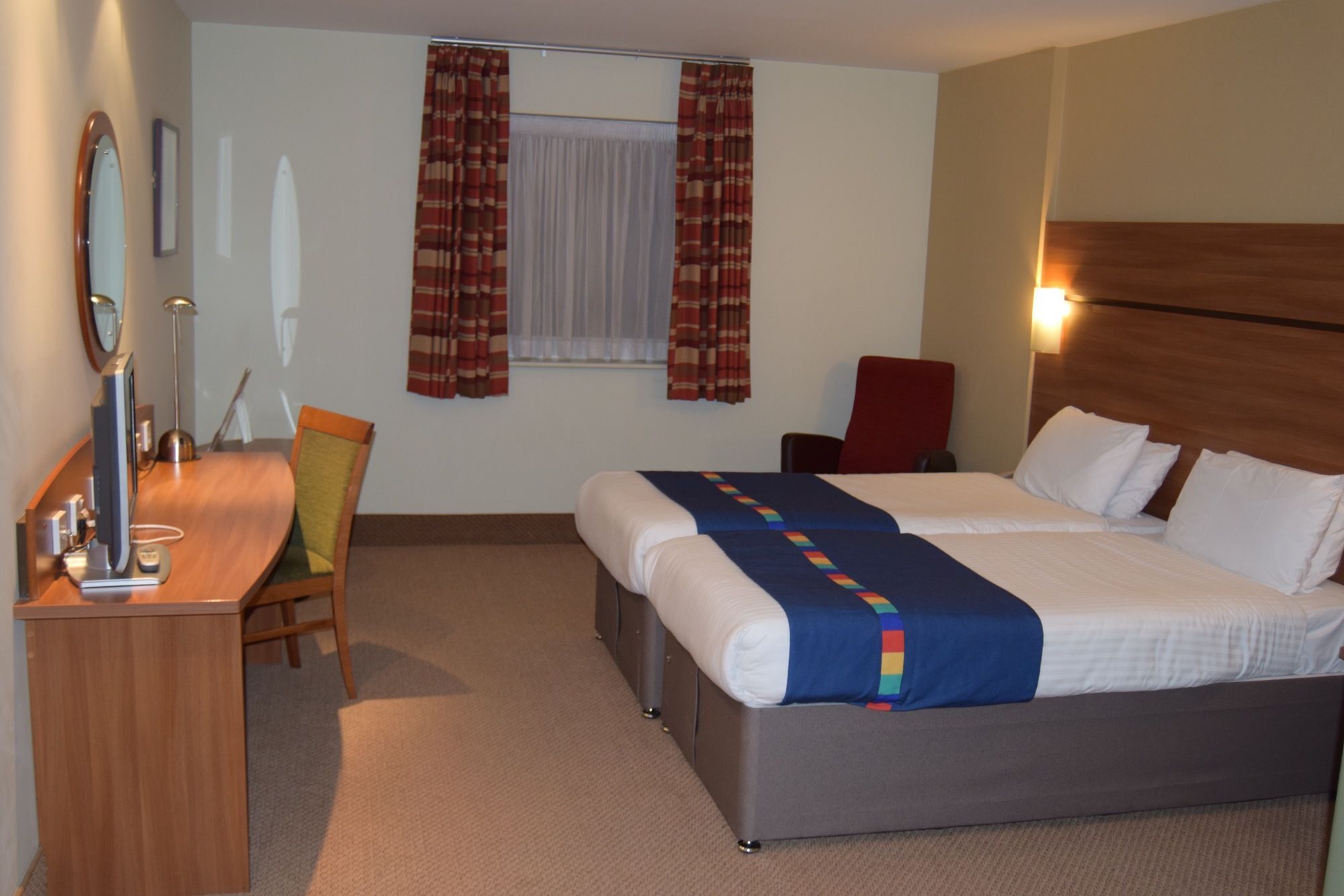 Doncaster International Hotel By Roomsbooked Екстериор снимка
